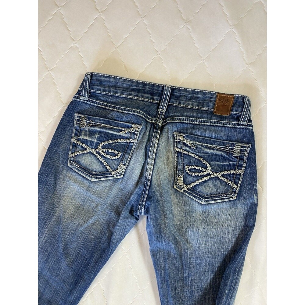 BKE Madison Bootcut Jeans Womens 26x28 Medium Wash Stretch Denim Buckle